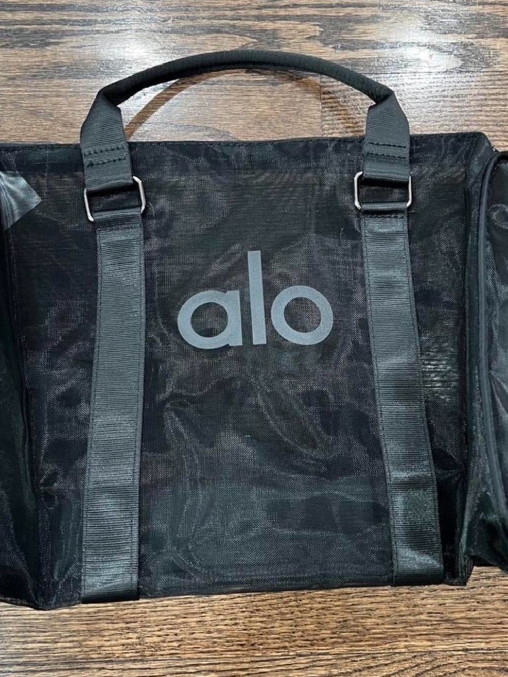 Alo Sheer Duffle Bag / gym bag NWT - Picture 4 of 8